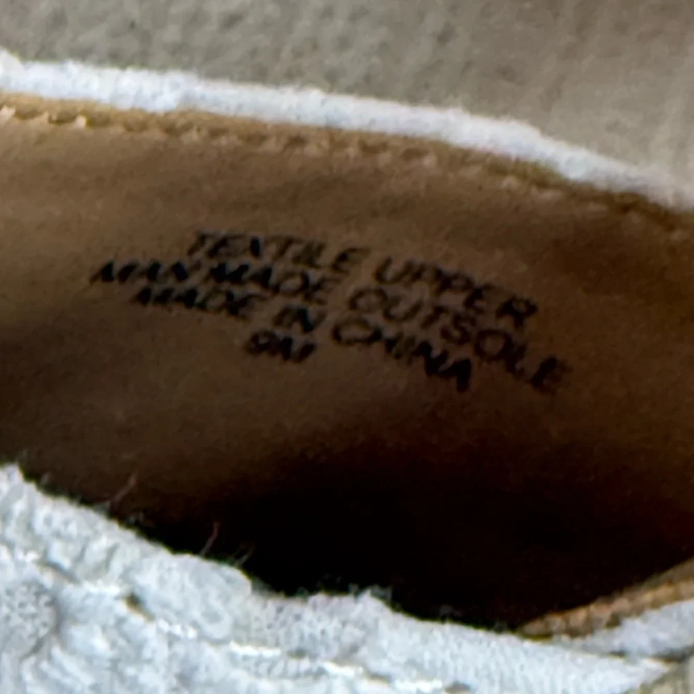 Talbots White Espadrille Wedge Sandals with Ankle Strap in size 9